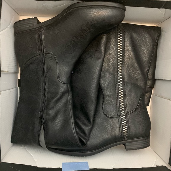 Women’s Rialto firstrow over the knee boots. - Picture 3 of 3